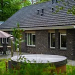 度假居 De Rimboe & De Woeste Hoogte