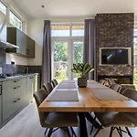 Holiday home De Rimboe & De Woeste Hoogte