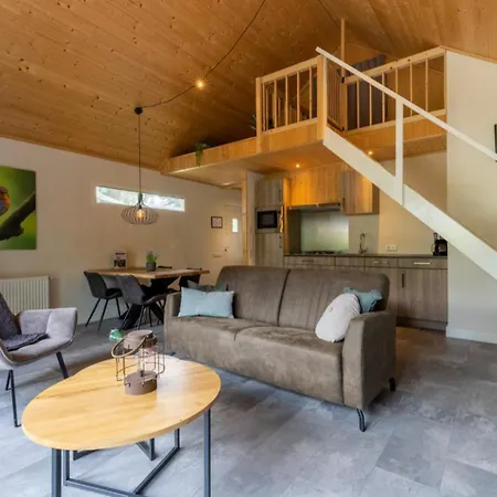 De Rimboe & De Woeste Hoogte بيت للعطل *