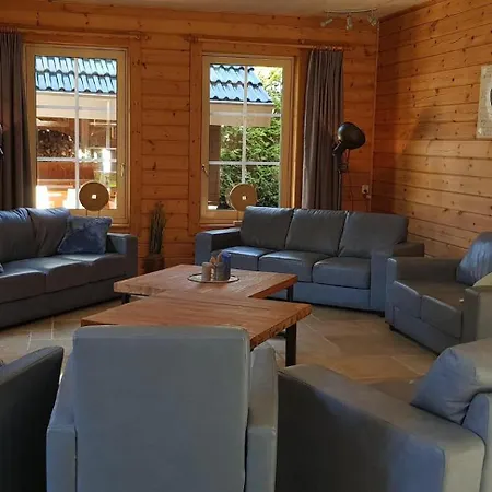 De Rimboe & De Woeste Hoogte Holiday home Hoenderloo