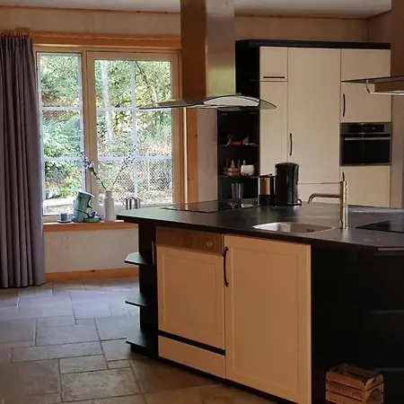 De Rimboe & De Woeste Hoogte Хундерло