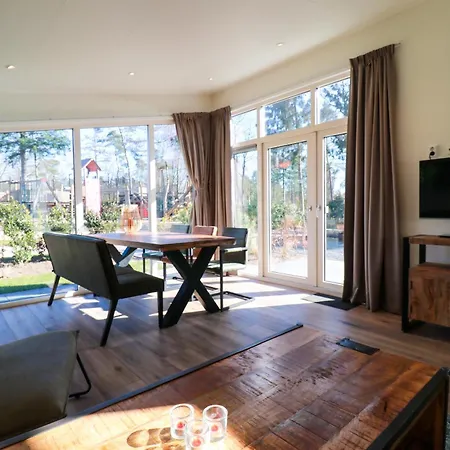 De Rimboe & De Woeste Hoogte * Хундерло