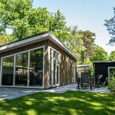 De Rimboe & De Woeste Hoogte * هونديرلو