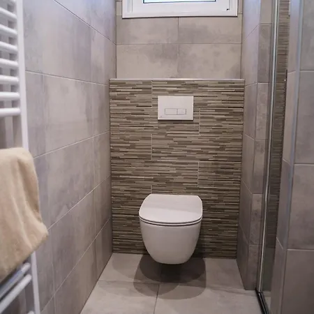 De Rimboe & De Woeste Hoogte * هونديرلو