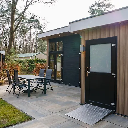 بيت للعطل De Rimboe & De Woeste Hoogte هونديرلو