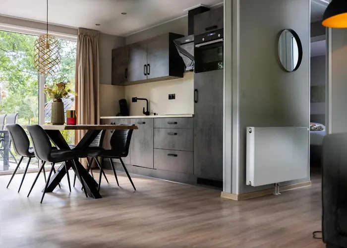 De Rimboe & De Woeste Hoogte بيت للعطل هونديرلو