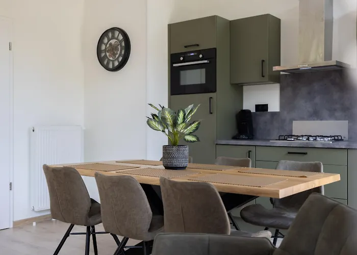 De Rimboe & De Woeste Hoogte Хундерло