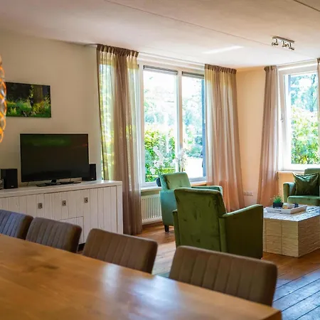 De Rimboe & De Woeste Hoogte Hébergement de vacances Hoenderloo